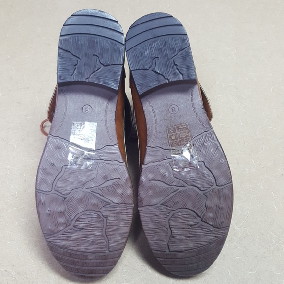 Brown Booties-NWT - Picture 3 of 4